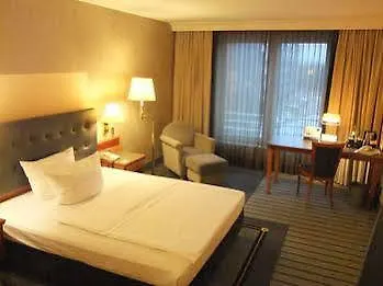 Arcadia Grand Hotel 4*